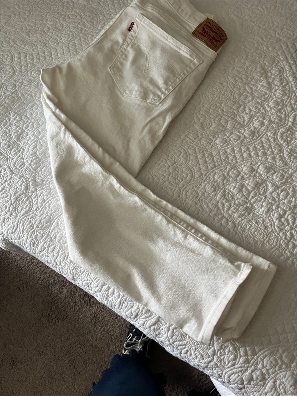 Levi's Cream Straight-Leg High-Rise Jeans